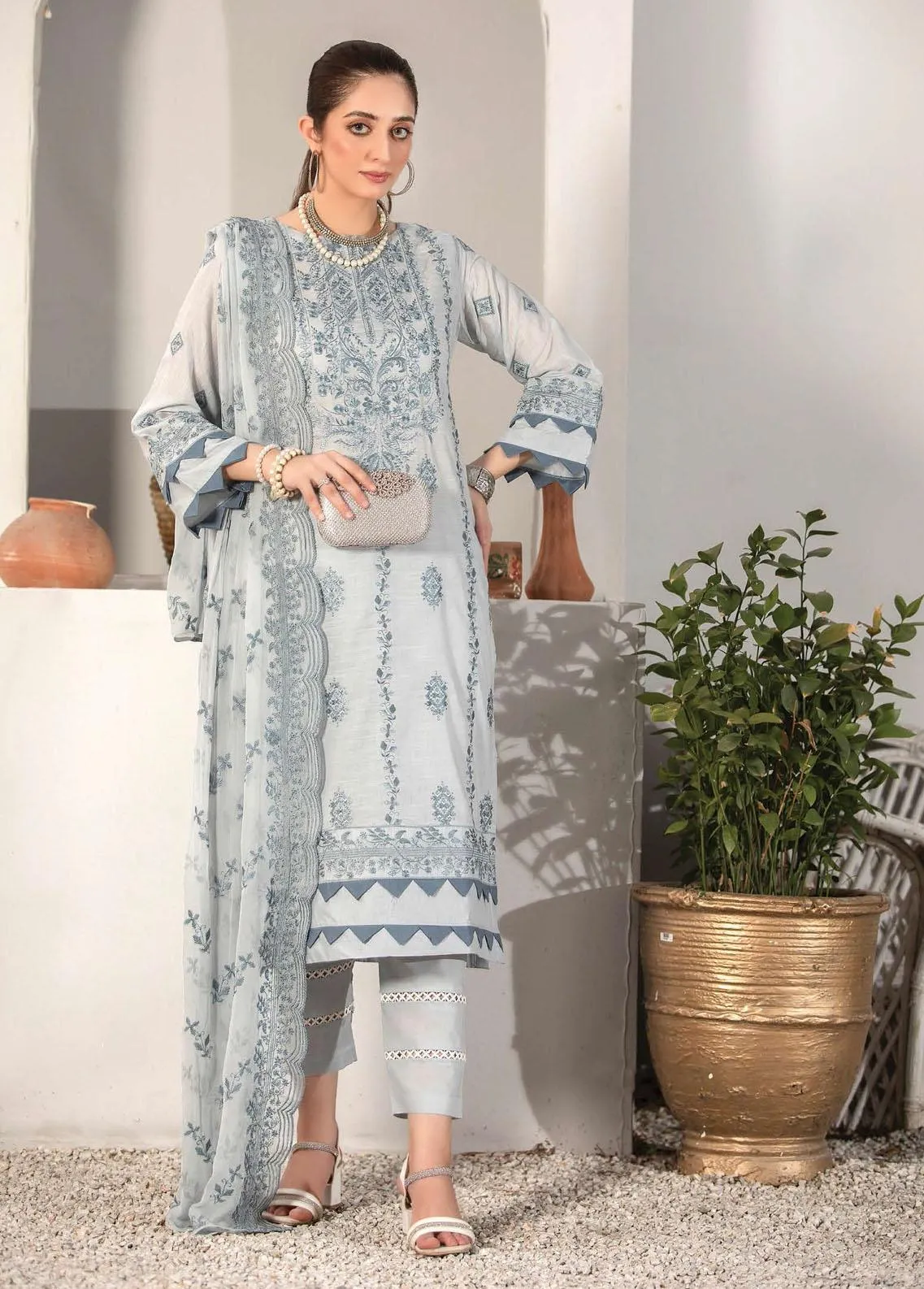 Andaz By Aalaya Embroidered Lawn Unstitched 3 Piece Suit - 11