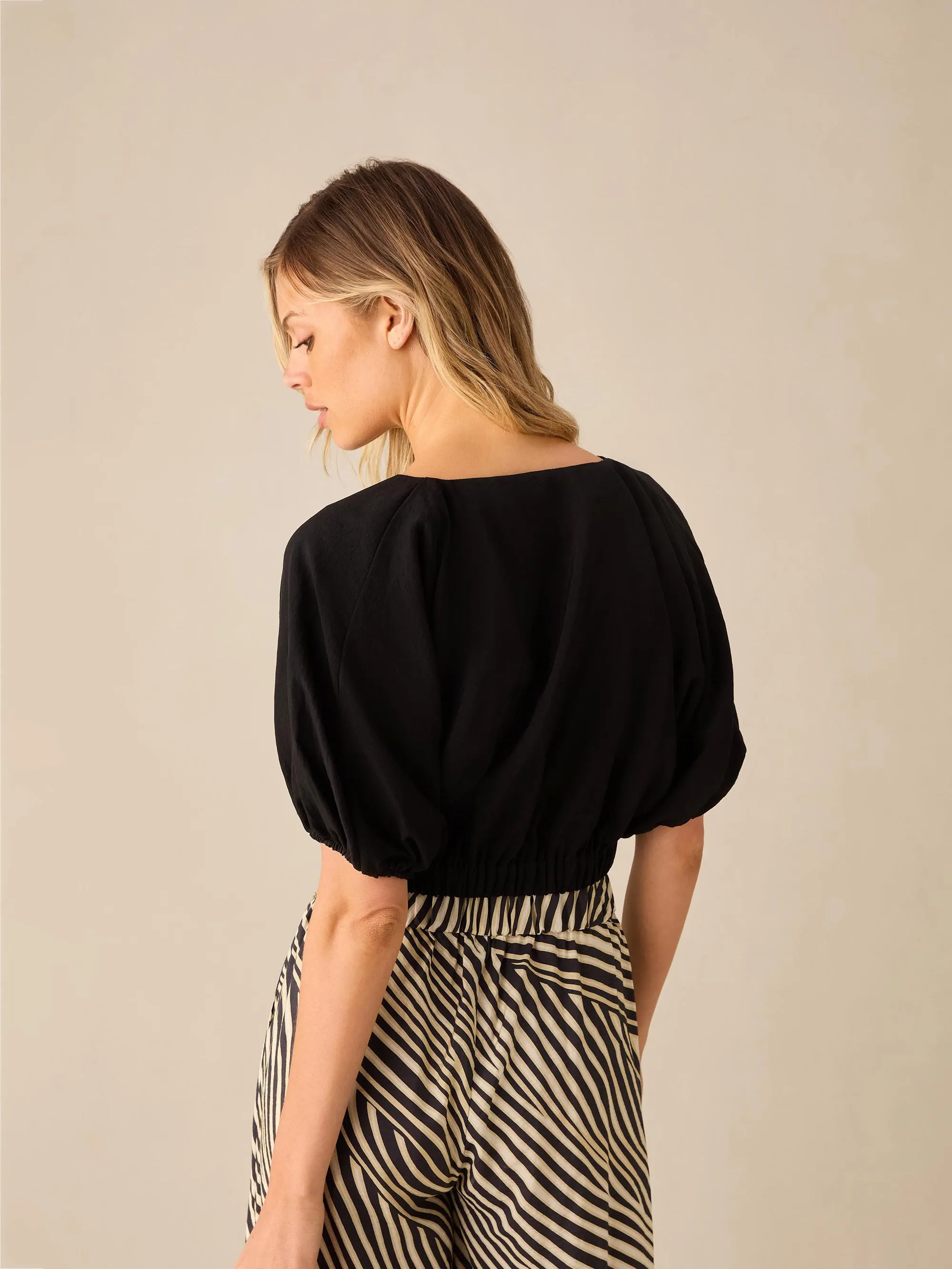 Black Blouson Short Sleeve Top