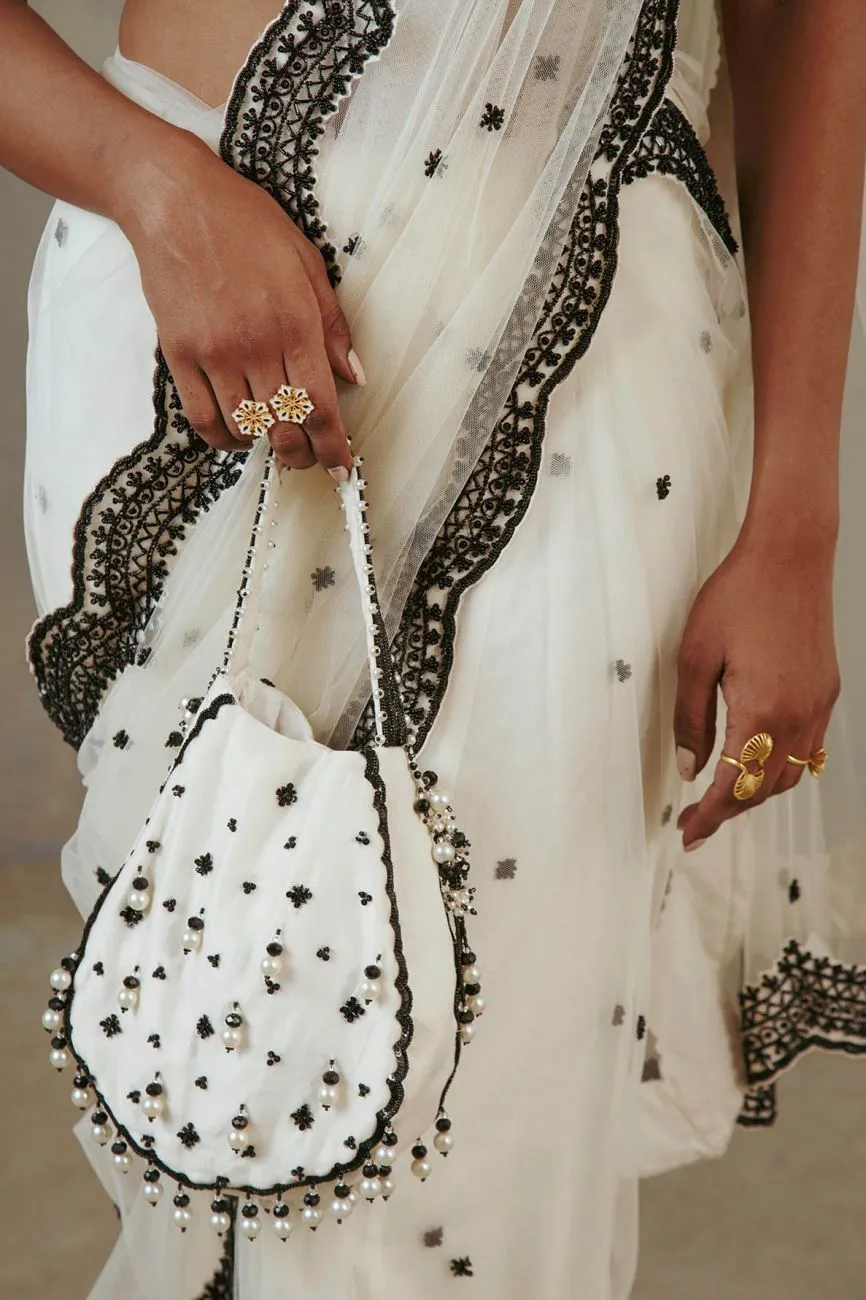 Ebony And Ivory Scalloped Saree