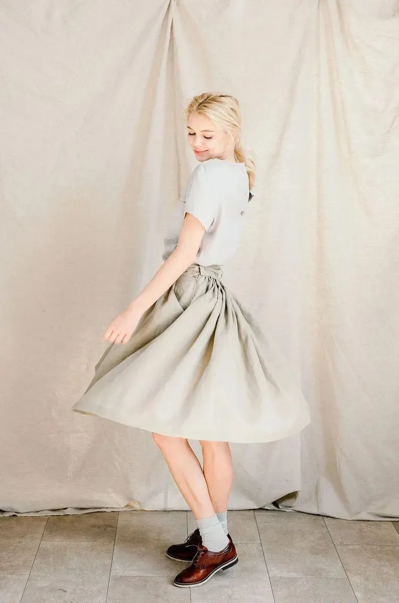 Pleaded Linen Skirt by Soelis