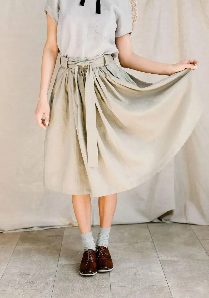 Pleaded Linen Skirt by Soelis