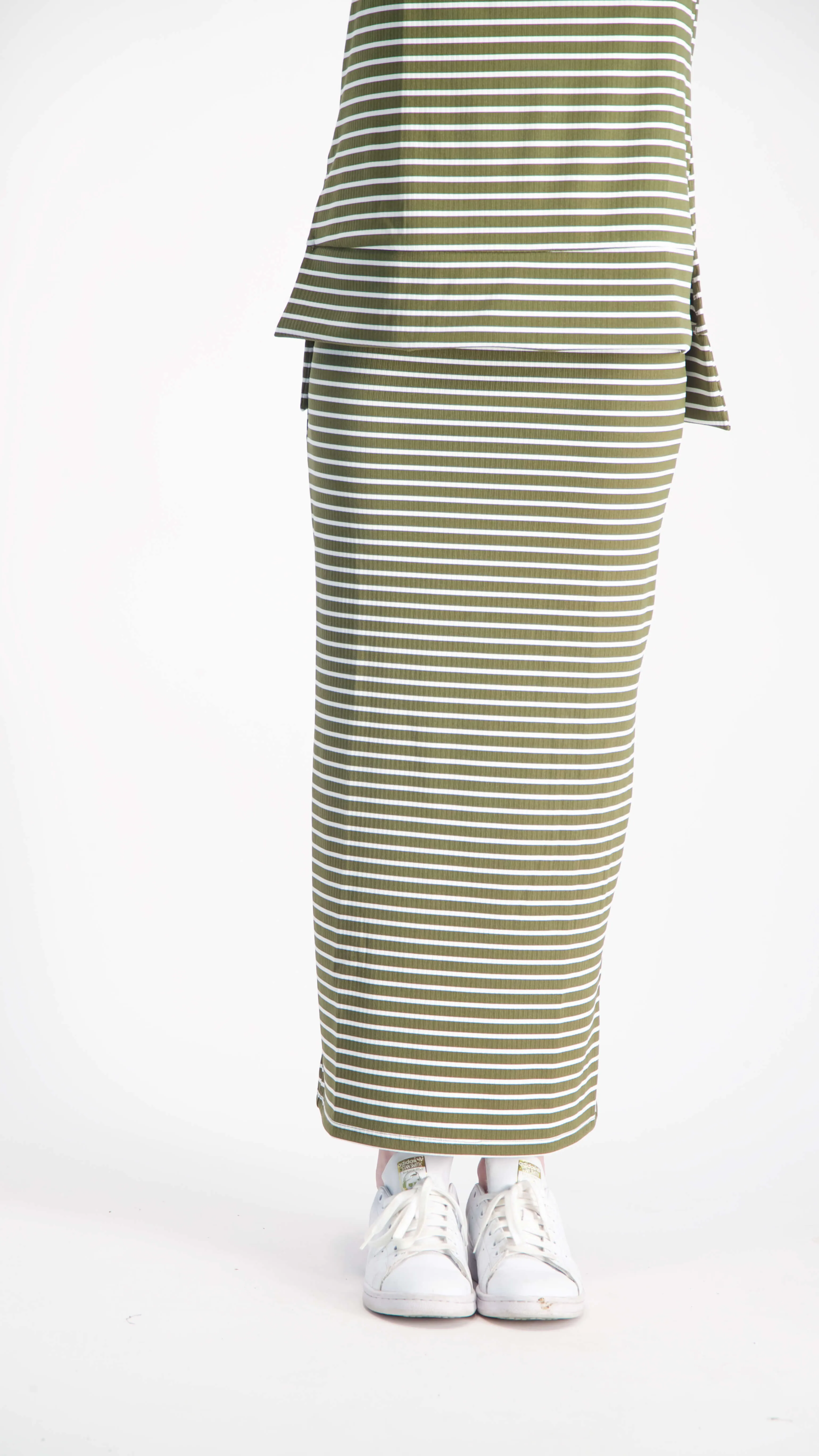 Ribbed Skirt / Olive & White Line