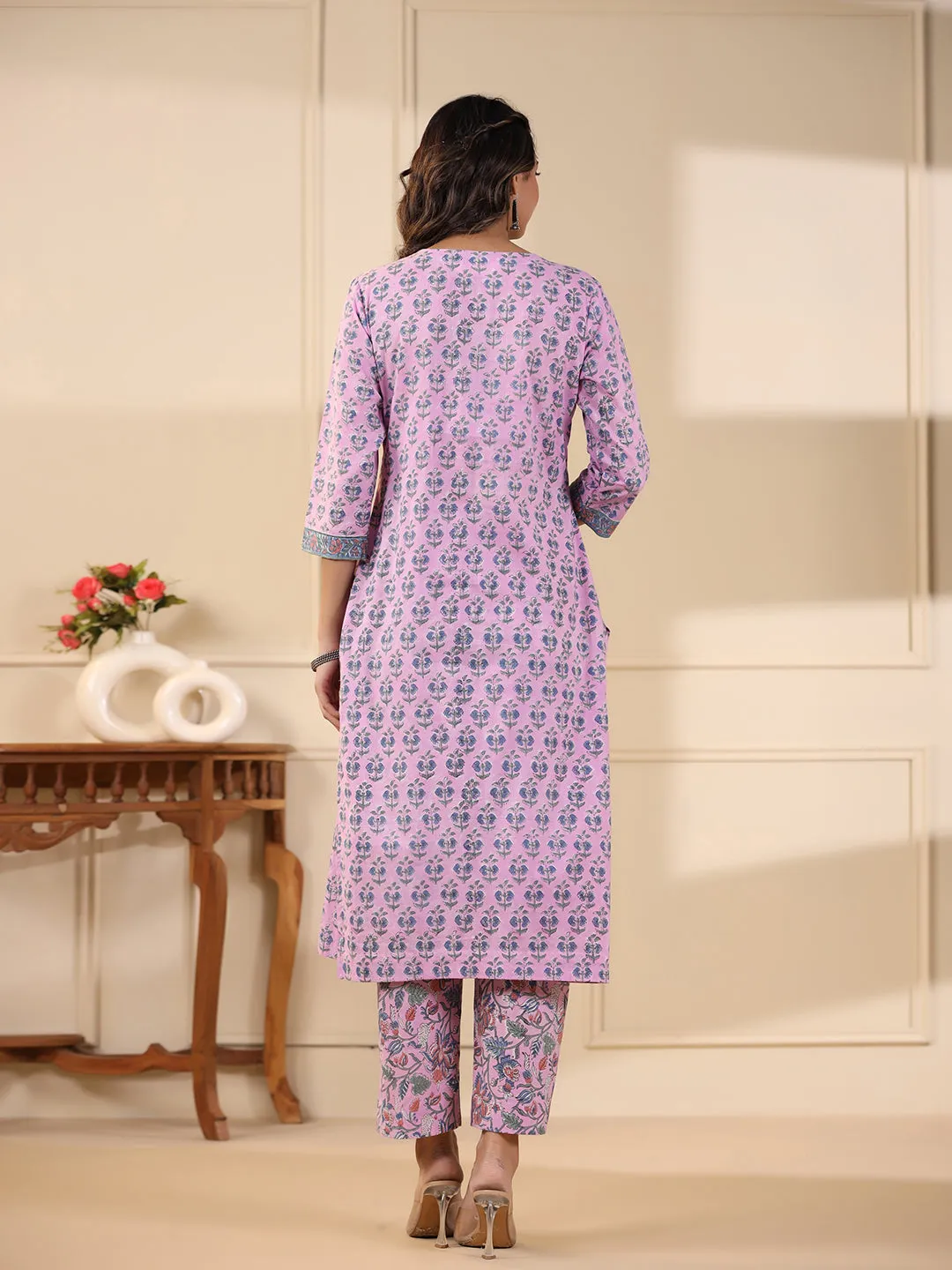 Sadabahaar Lavender Butti Handblock Printed Cotton Kurta Pant